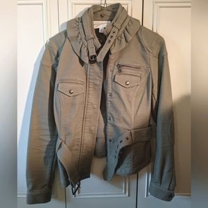 Banana Republic ladies ruffle green army jacket in EUC, small